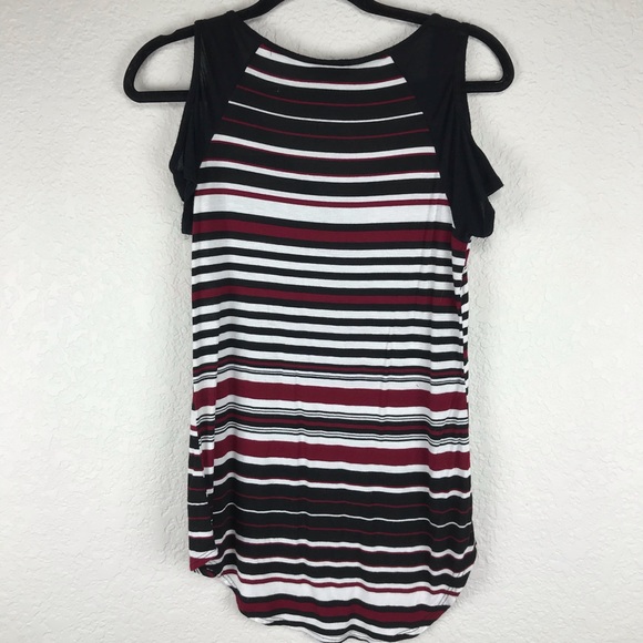 Red Cold Shoulder Top ❤️ - Picture 5 of 5